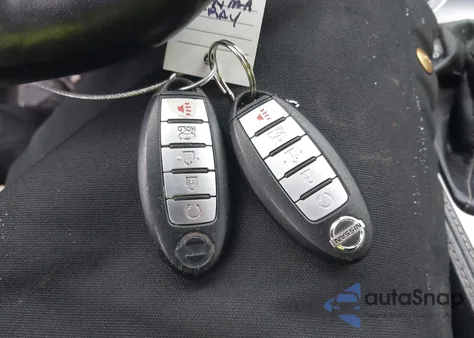 2017 Nissan Maxima 3.5 Platinum из США, поврежденный, VIN 1N4AA6AP8HC436207